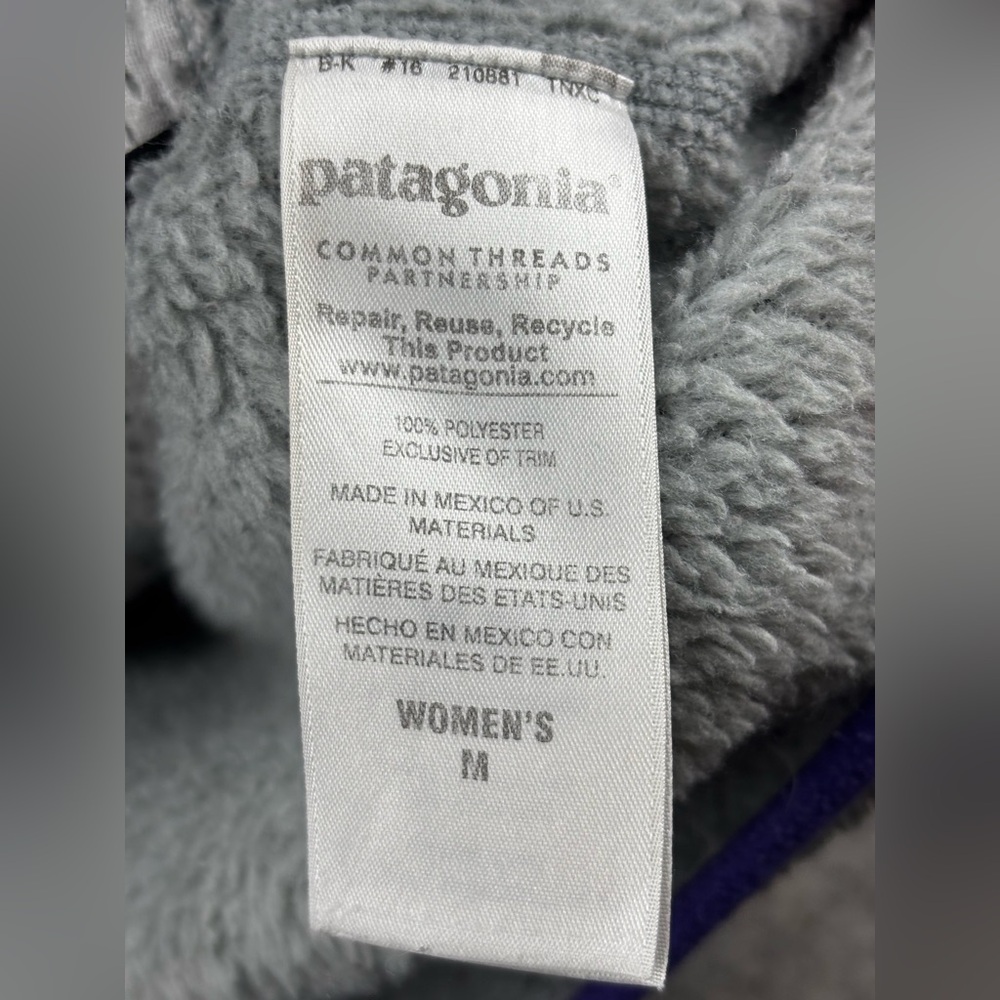 Patagonia | Re-Tool Snap-T Fleece Pullover | Tailored Grey/Purple | Size Medium - Picture 6 of 9